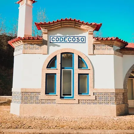Estacao Ferroviaria De Codecoso 펜션 *
